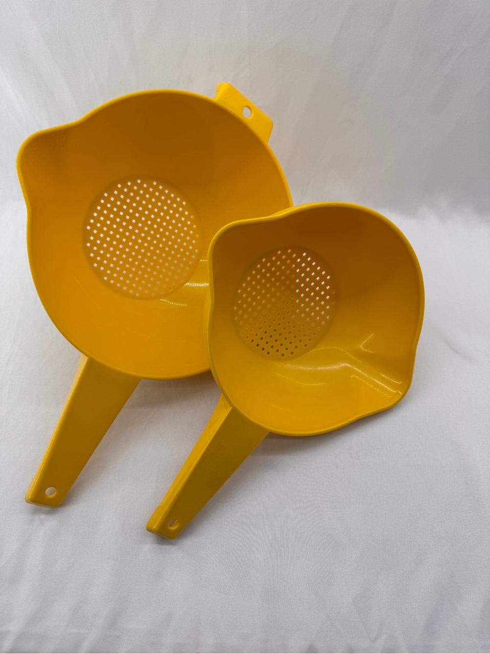 Vintage Tupperware Harvest Gold Nesting Colander Strainer Set 70s 80s Kitsch - Picture 2 of 10